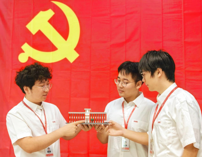 新同事4 新同事4